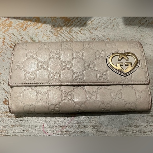 Gucci Beige Wallet with Gold Accent - Picture 6 of 9